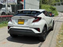 https://riyasewana.com/uploads/toyota-chr-ngx10-318354024981.jpg