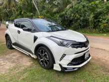 Toyota CHR Ngx10 2018 SUV