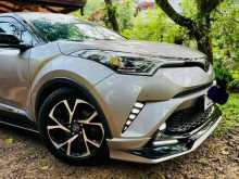 Toyota CHR NGX10 2018 SUV