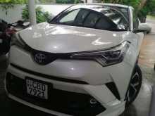 Toyota CHR NGX10 2018 SUV