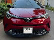 Toyota CHR NGX10 2018 SUV