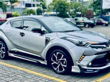 Toyota CHR NGX10 2017 SUV