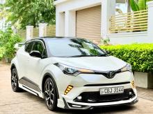 Toyota CHR NGX10 2018 SUV