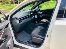 https://riyasewana.com/uploads/toyota-chr-ngx10-81044356386.jpg