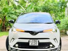 Toyota CHR NGX10 Black Top 2018 SUV