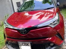Toyota CHR NGX 10 2018 SUV