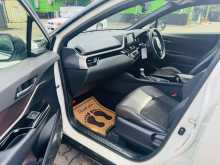 https://riyasewana.com/uploads/toyota-chr-ngx10gt-2018-2817383212254.jpg