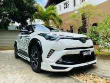 Toyota CHR NGX50 2017 SUV