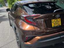 https://riyasewana.com/uploads/toyota-chr-ngx50-141242241006.jpg