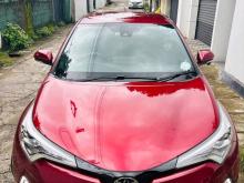 Toyota CHR NGX50 2017 SUV