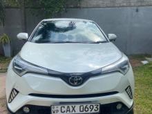 Toyota Chr NGX50 2017 SUV