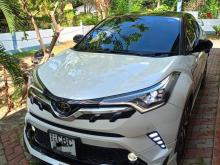 Toyota CHR NGX50 2018 SUV