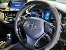 https://riyasewana.com/uploads/toyota-chr-ngx50-2017-1411044012383.jpg