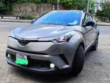 Toyota CHR NGX50 Turbo 2017 SUV