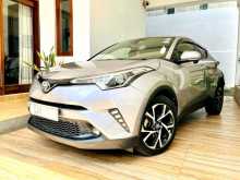 Toyota CHR NGX50 2017 SUV