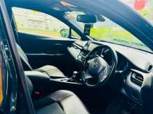 https://riyasewana.com/uploads/toyota-chr-ngx50-2017-2512013012973.jpg