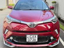Toyota CHR NGX50 2017 SUV