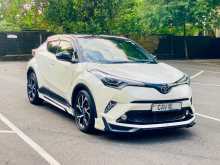 Toyota CHR NGX50 2017 SUV