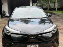 Toyota CHR NGX50 2017 SUV