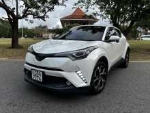 https://riyasewana.com/uploads/toyota-chr-ngx50-2017-422595812734.jpg