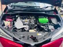 https://riyasewana.com/uploads/toyota-chr-ngx50-2017-69270412464.jpg