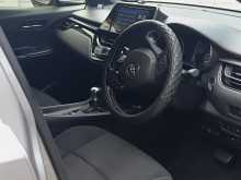 https://riyasewana.com/uploads/toyota-chr-ngx50-2018-136153512143.jpg