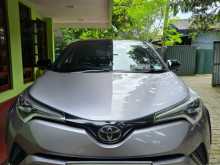 Toyota CHR NGX50 2018 SUV