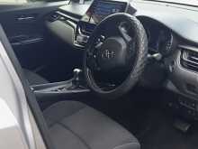 https://riyasewana.com/uploads/toyota-chr-ngx50-2018-49045612764.jpg