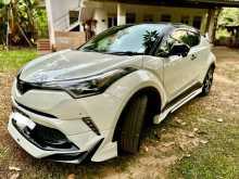 Toyota CHR NGX50 2018 SUV