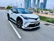 https://riyasewana.com/uploads/toyota-chr-ngx50-2020-1314105912472.jpg