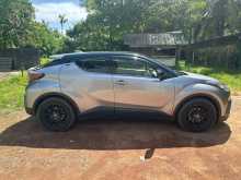 https://riyasewana.com/uploads/toyota-chr-ngx50-20201729334.jpg