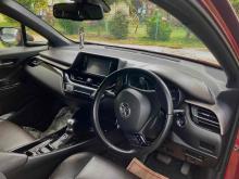 https://riyasewana.com/uploads/toyota-chr-ngx50-2213335424991.jpg