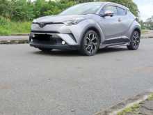 Toyota CHR NGX50 2017 SUV