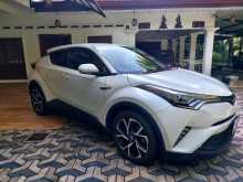 Toyota CHR NGX50 2018 SUV