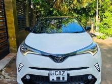 Toyota CHR NGX50 2018 SUV