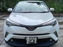 Toyota CHR NGX50 2018 SUV