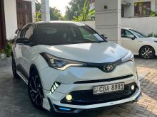 Toyota CHR NGX50 2017 SUV
