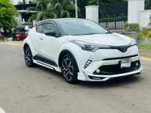 Toyota CHR NGX50 2018 SUV
