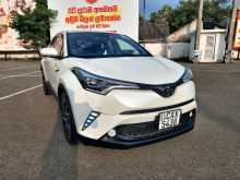 Toyota CHR NGX50 2018 SUV