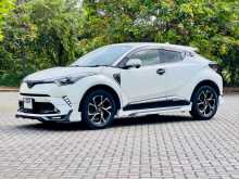 Toyota CHR Ngx50 2017 SUV