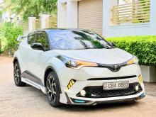 Toyota CHR NGX50 2017 SUV