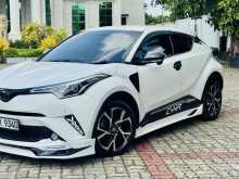 Toyota CHR NGX50 2017 SUV