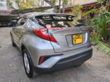 https://riyasewana.com/uploads/toyota-chr-stngx-50-1474727843.jpg