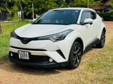 Toyota CHR NGX50 2017 SUV