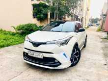 Toyota CHR ZYX10 2017 SUV