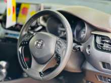 https://riyasewana.com/uploads/toyota-chr1200-241812354423.jpg