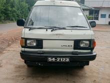 Toyota CM36 1990 Van