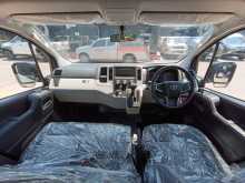 https://riyasewana.com/uploads/toyota-commuter-16124408905.jpg