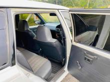 https://riyasewana.com/uploads/toyota-corolla-115180924653.jpg