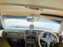 https://riyasewana.com/uploads/toyota-corolla-12922026776.jpg